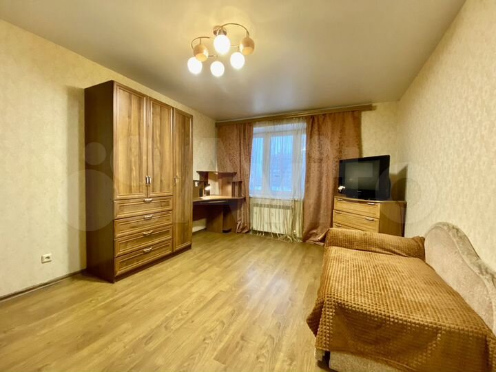 1-к. квартира, 42 м², 6/10 эт.