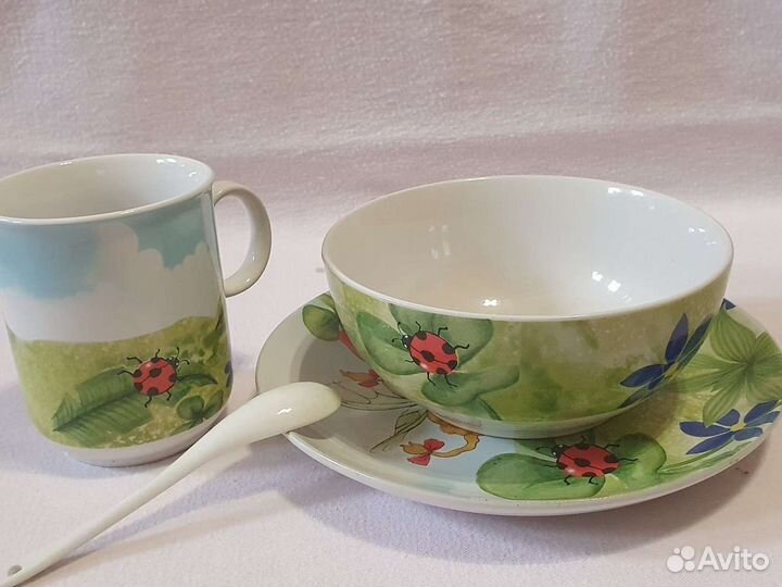 Набор детской посуды