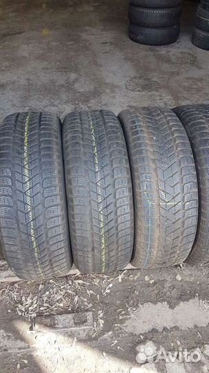 Pirelli Winter Sottozero 3 215/60 R16