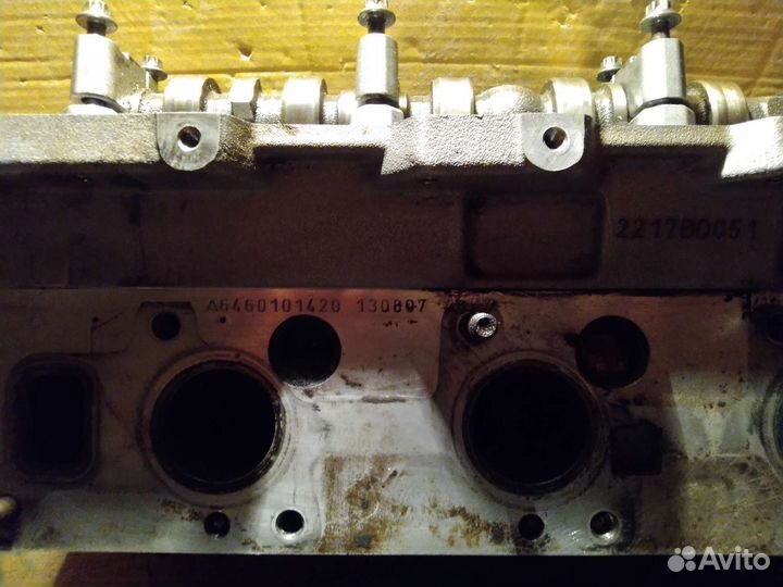 Головка блока цилиндров 646 двигатель Мерседес