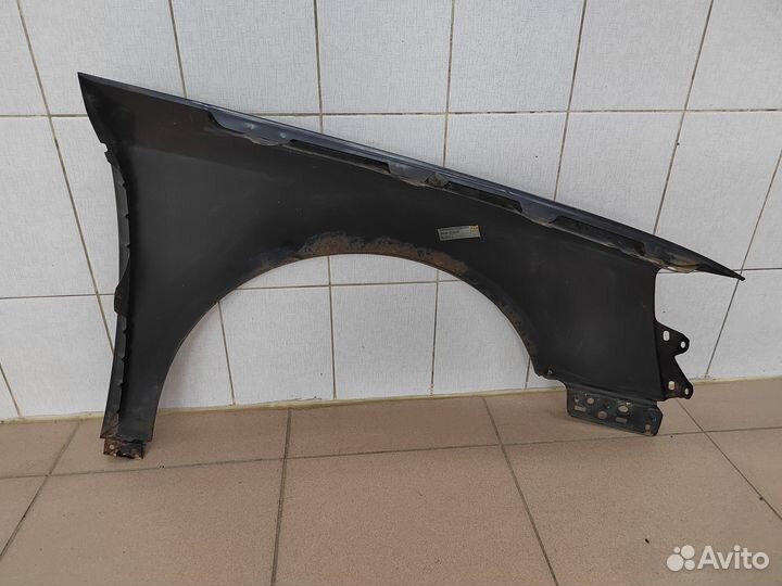 Крыло переднее левое неоригинал VW Passat B6