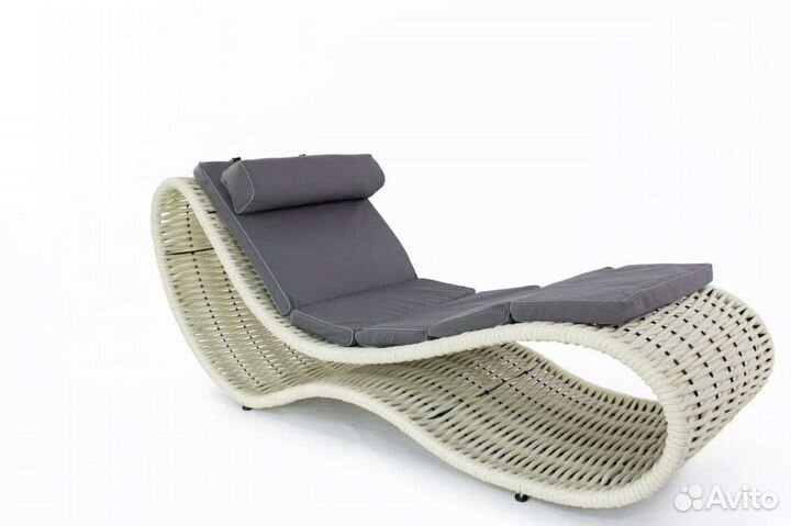 Шезлонг-лежак из лозы