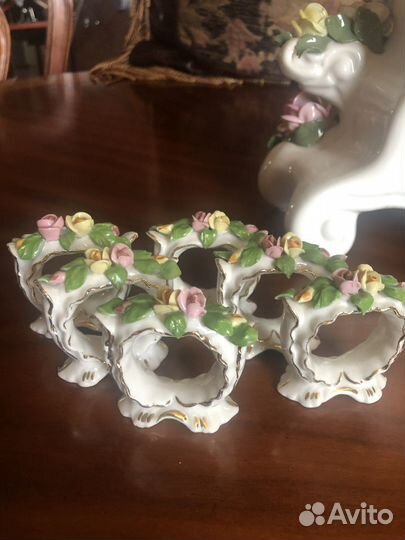 Старинные фарфоровые часы