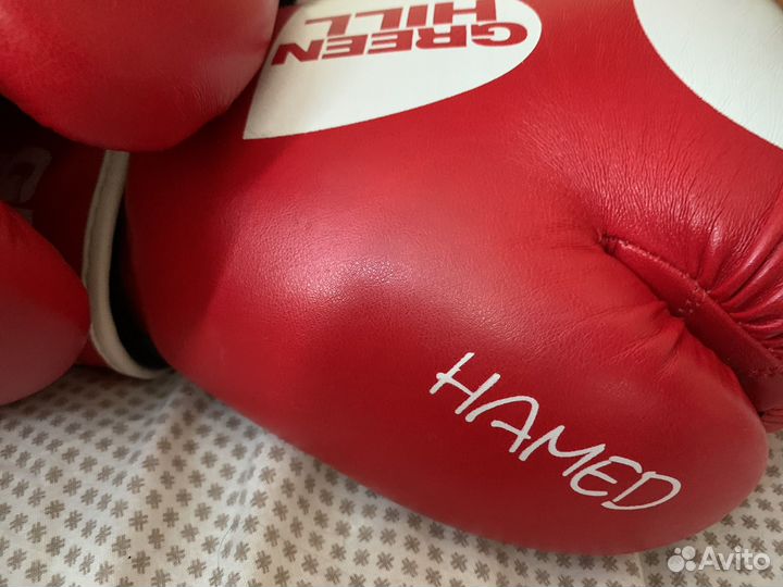 Боксерские перчатки