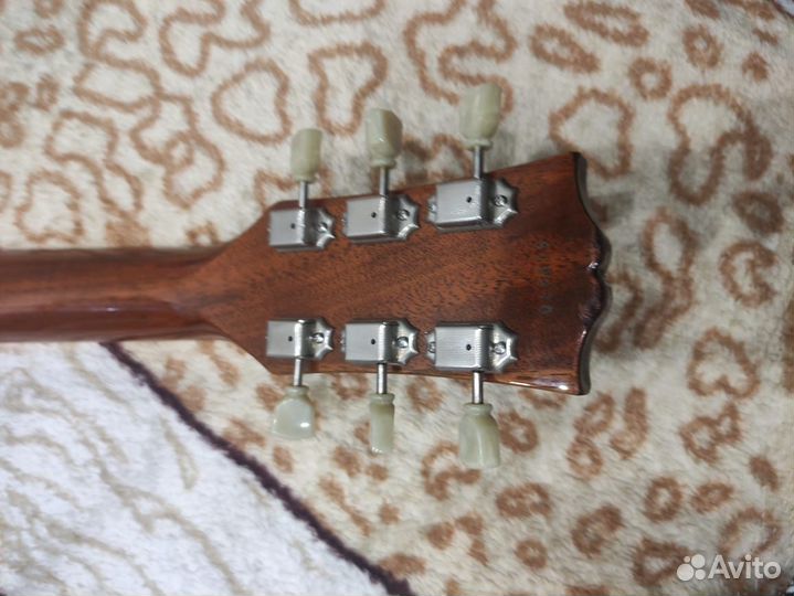 Продам электрогитару Orville Les Paul Standart