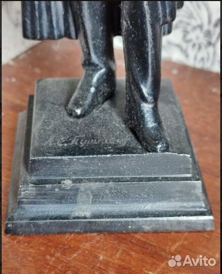 Статуэтка каслинское литье. Пушкин. 1957 год