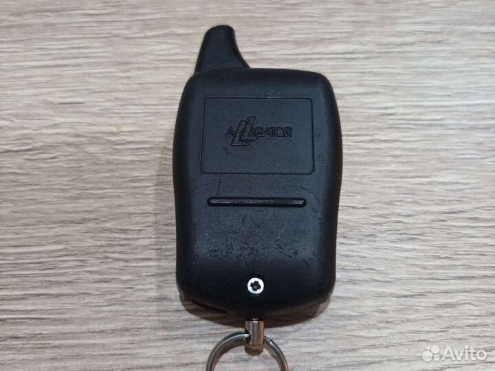 Брелок Alligator CM-30G/Jaguar 777