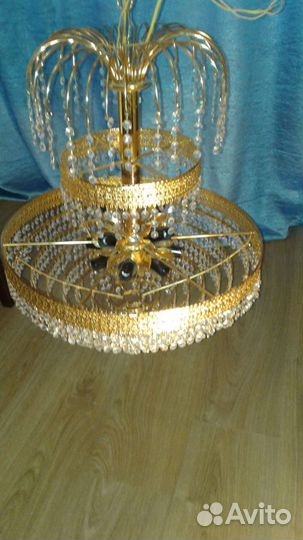 Хрустальная люстра