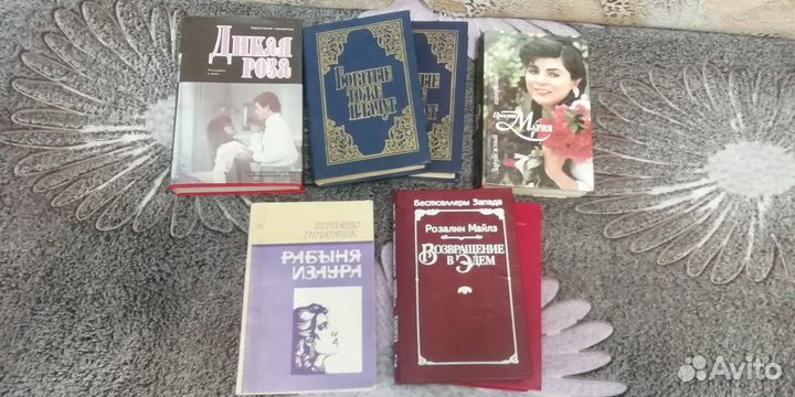 Продам книги