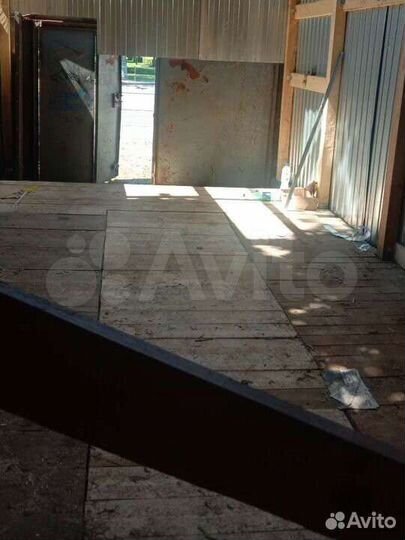 Гараж, > 30 м²