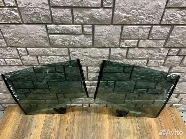 Porsche Panamera Стекло двери задней LH RH