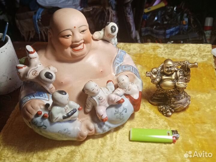 Фарфоровая статуэтка Хотей Будда с детьми. Оберег