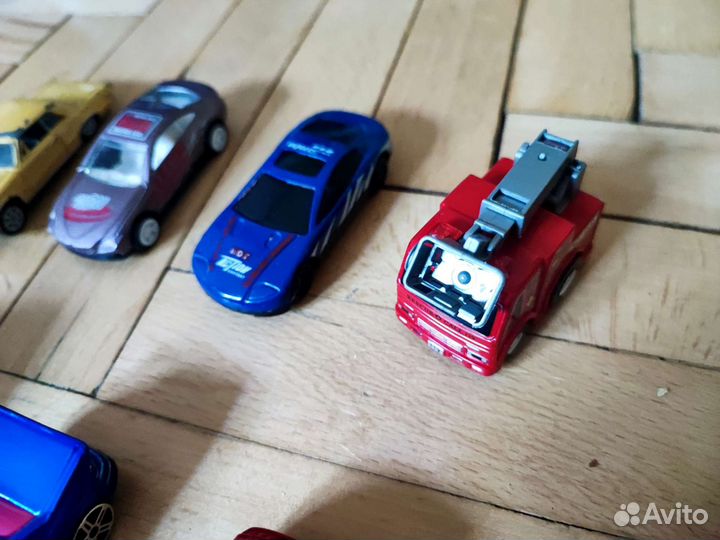 Коллекционные машинки 1:60 welly maisto детские