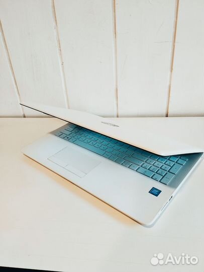 Стильный Hp как новый (ssd/4ядер/4)