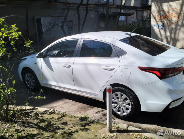 Hyundai Solaris 1.6 AT, 2019, 100 000 км