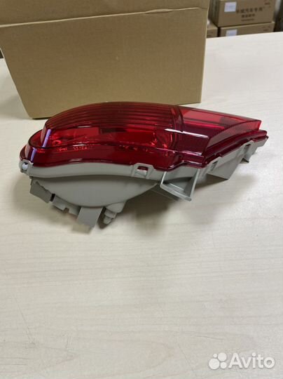 Фонарь в задний бампер левый Pajero Sport 2