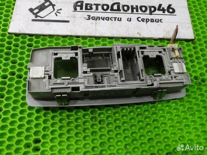 Плафон салонный Mitsubishi Lancer X