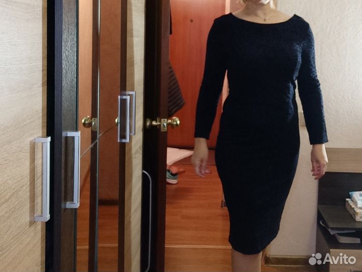 Платье вечернее нарядное