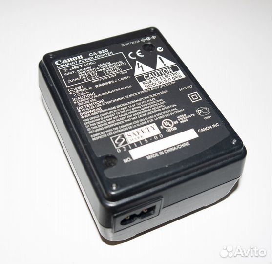 Зарядное устройство Canon CA-920