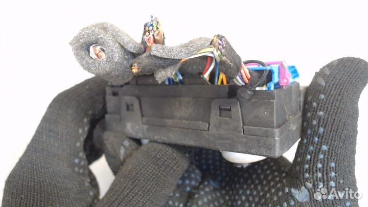 Блок управления дверьми Skoda Yeti, 2014