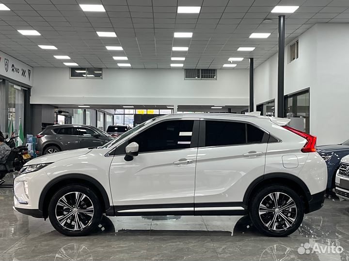 Mitsubishi Eclipse Cross 1.5 CVT, 2020, 32 000 км