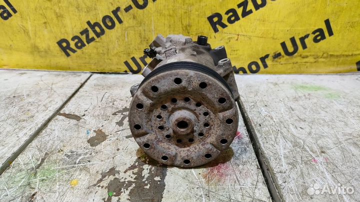 Компрессор кондиционера Тойота Авенсис