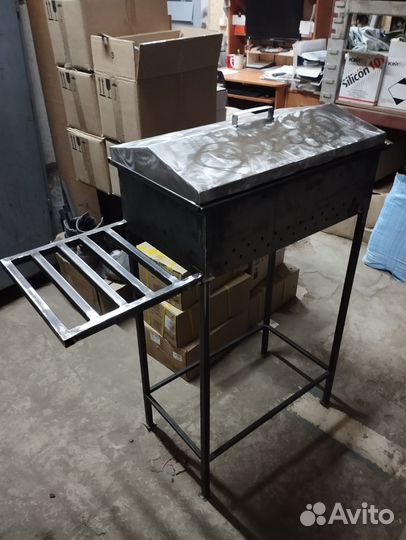 Мангал с крышкой