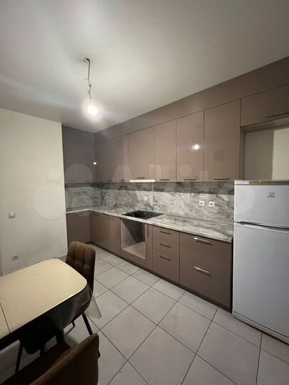 3-к. квартира, 64 м², 10/33 эт.