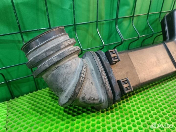 Воздуховод Mercedes-Benz C W202