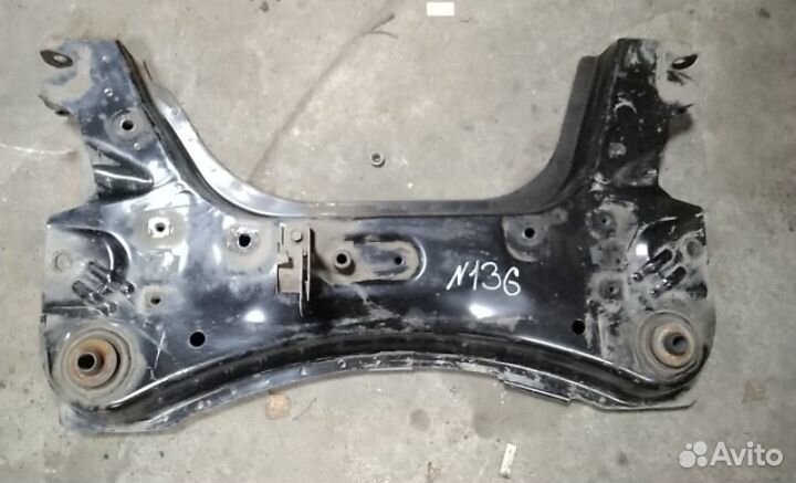 Подрамник передней подвески Ниссан Тиида