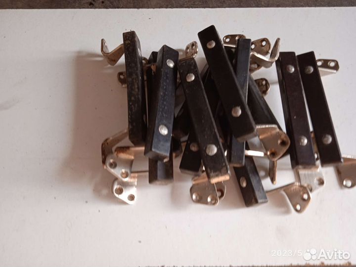 Дверные ручки 13 шт