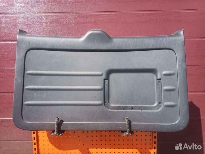 Крышка багажника Тойота Рав 4