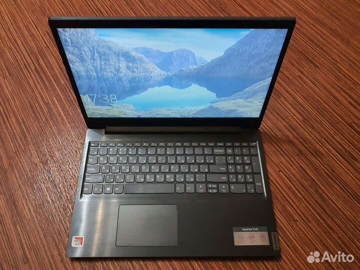 Шустрый и современный ультрабук Lenovo на SSD