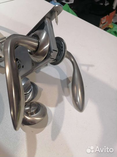 Дверные ручки