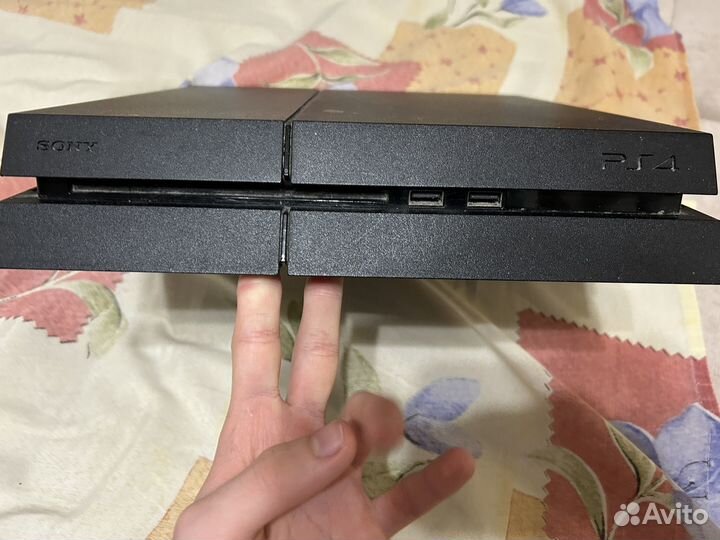 Игровая приставка PS 4