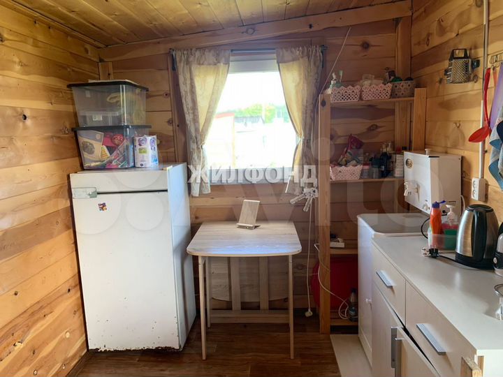 Дача 15 м² на участке 5 сот.