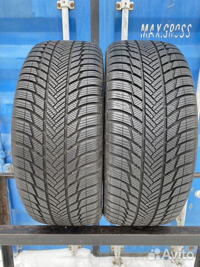 Bridgestone Blizzak LM-001 235/50 R19