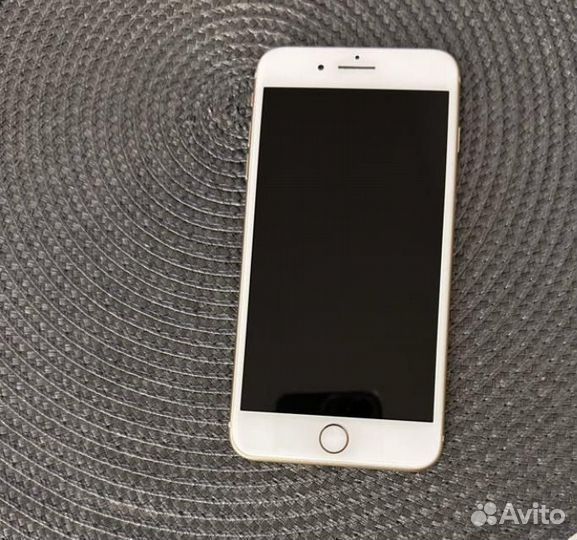Телефон iPhone 8 plus