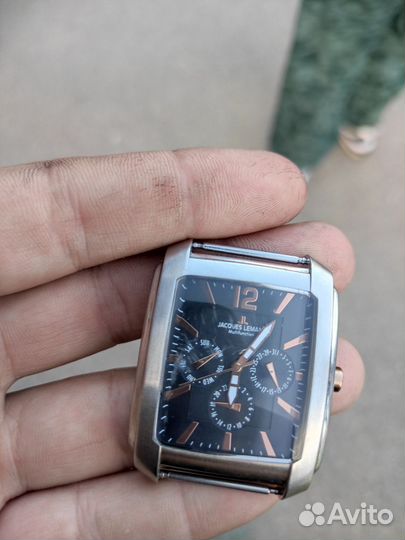 Наручные часы