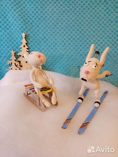 Зайка на санках