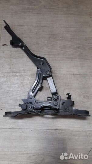 Петля капота правая Genesis G80 С 2020 Года