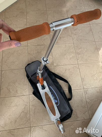 Самокат детский оранжевый