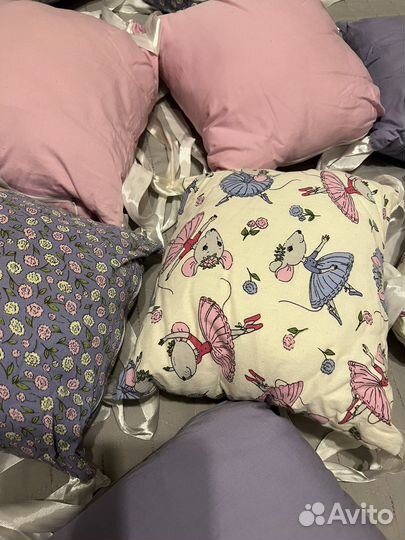 Мягкий бортик в детскую кроватку