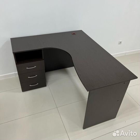 Стол письменный сэл/П-1л с тумбой (Цвет\Угол)