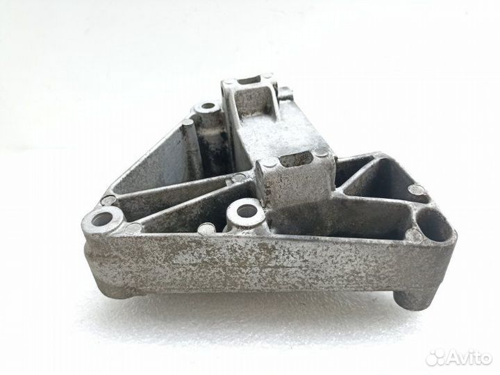 Кронштейн компрессора кондиционера Bmw 5-Series