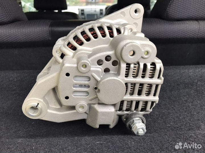 Генератор Mitsubishi Carisma delta L 40 900