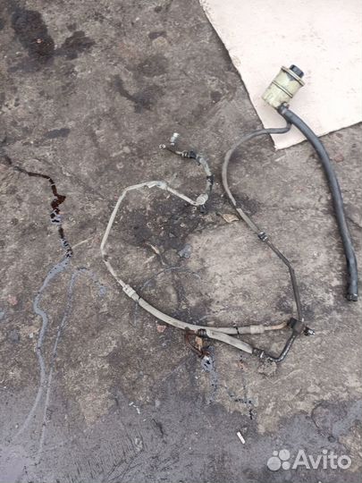 Трубки гура Renault Logan 2