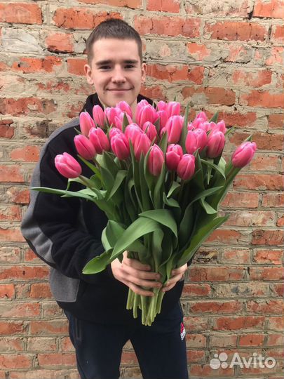 Тюльпаны к 8 марта оптом