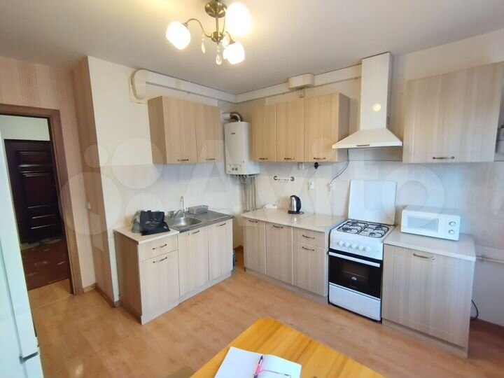 2-к. квартира, 70 м², 4/9 эт.