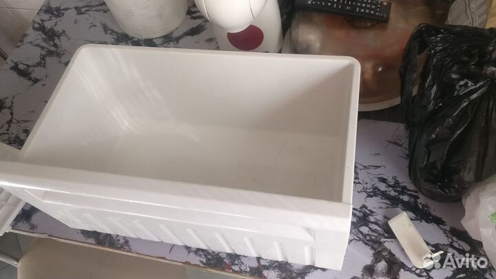 Ящик для морозильной камеры Stinol